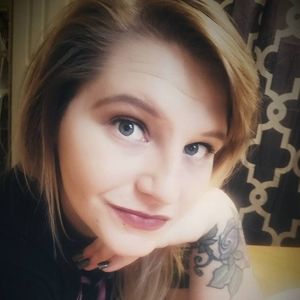 Meet your Posher, Cara